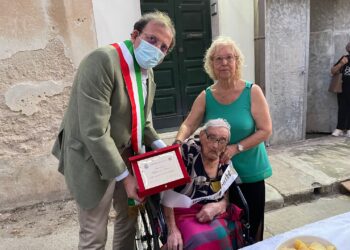 Scicli: i 100 anni della signora Elvira Migliorato. Auguri!
