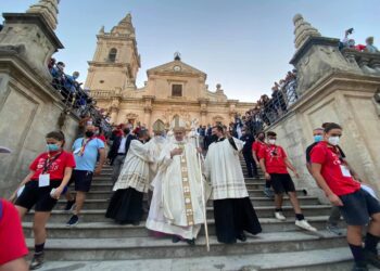 A Ragusa, è iniziato ufficialmente l’episcopato di Monsignor Giuseppe La Placa