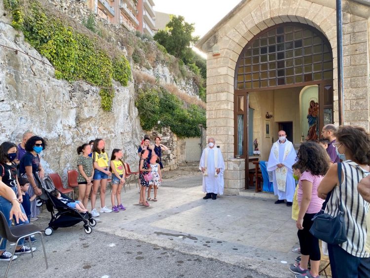 Domani la festa votiva in onore della Madonna delle Grazie a Ragusa con il rito della benedizione dei bambini