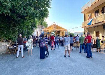 Un via vai continuo di pellegrini ieri nel piccolo santuario di Ragusa per rendere onore alla Madonna delle Grazie: “In città è un culto profondamente radicato”