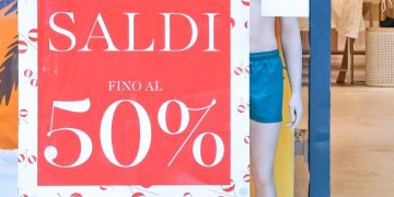 Iniziano oggi in Sicilia i Saldi estivi: ci si aspetta un movimento economico complessivo di 130 milioni