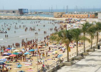 Lavoro nero: una chiusura e sanzioni per 20.000 euro a due stabilimenti balneari a Marina di Ragusa