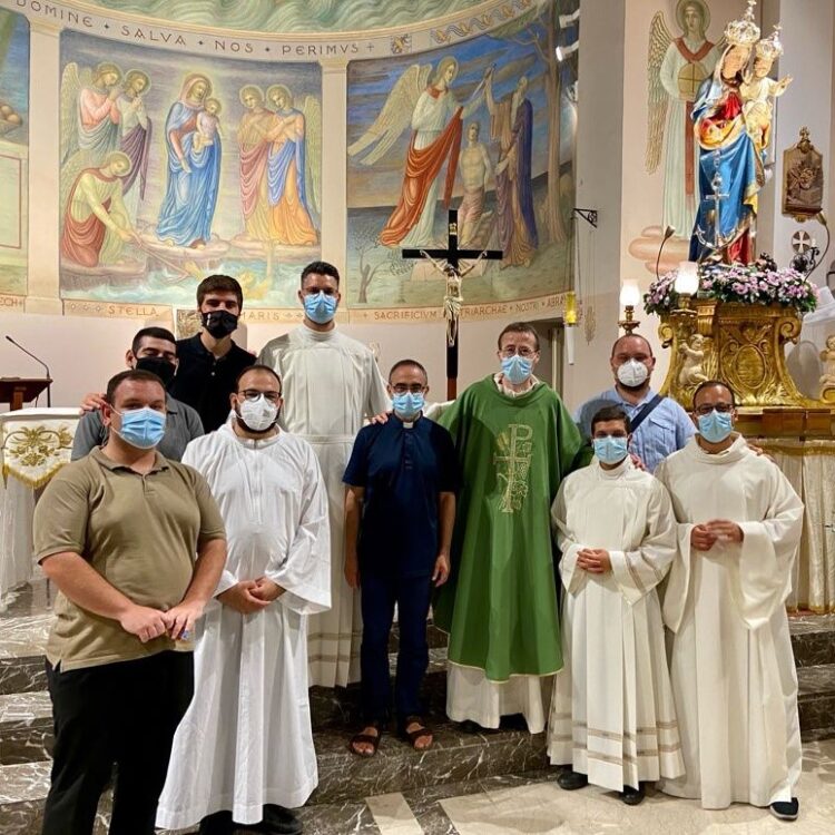 I seminaristi della Diocesi di Ragusa animano la messa in onore di Santa Maria di Portosalvo