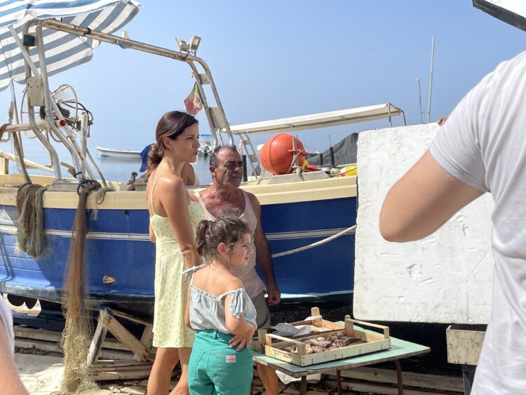 Stefania Spampinato, attrice di Grey’s Anatomy, gira a Scicli