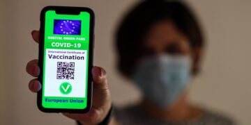 ConfCommercio Ragusa: “Estendere l’obbligo del green pass”