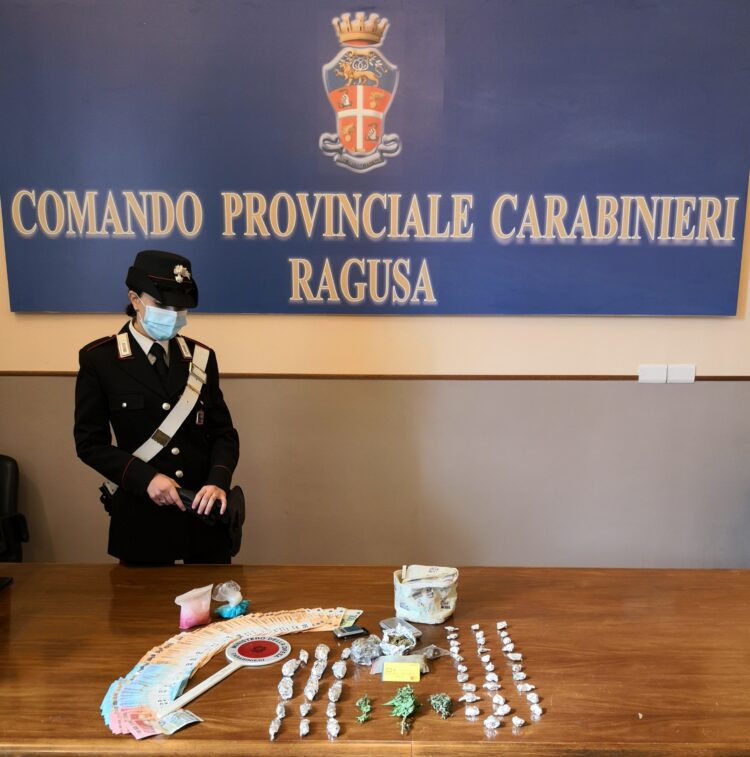 Ragusa: arrotondavano il reddito di cittadinanza spacciando droga