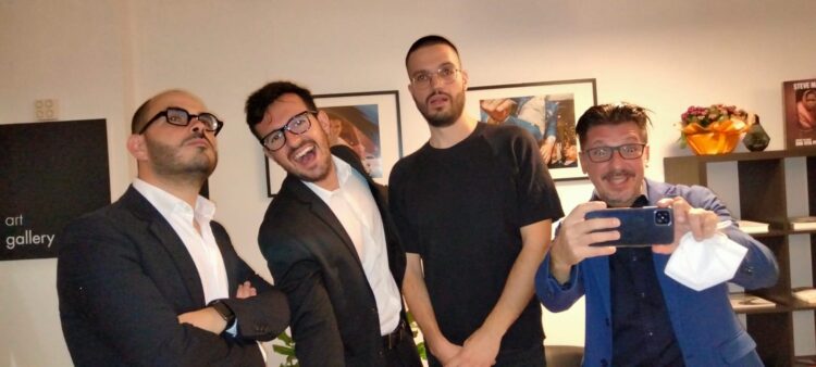 Quando lo scarto diventa arte e ironia: move to trash, una mostra fotografica a Comiso