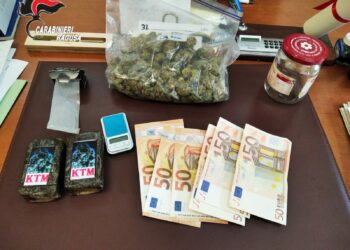 Arrestati due modicani: avevano hashish e marijuana in auto