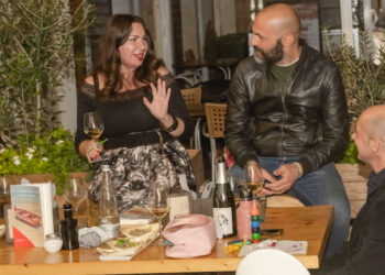 Un itinerario siciliano tra vino e letteratura per presentare il primo ironico libro di Mattia Iachino Serpotta: tappa anche a Ragusa