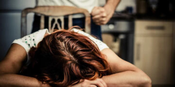 Violenza contro le donne, la Pastorale della Salute: “E’ una violazione dei diritti umani”