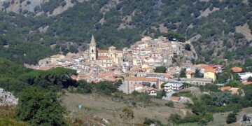 Novara di Sicilia, si inaugura l’Archivio storico comunale. E tra i faldoni spunta anche un “misterioso” fondo antico