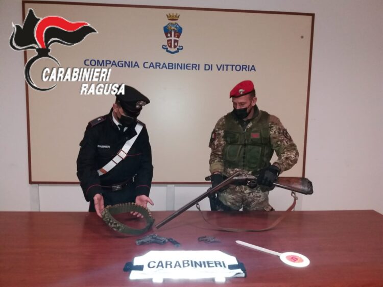Vittoria. Carabinieri arrestano sessantenne per detenzione illecita di armi e munizioni