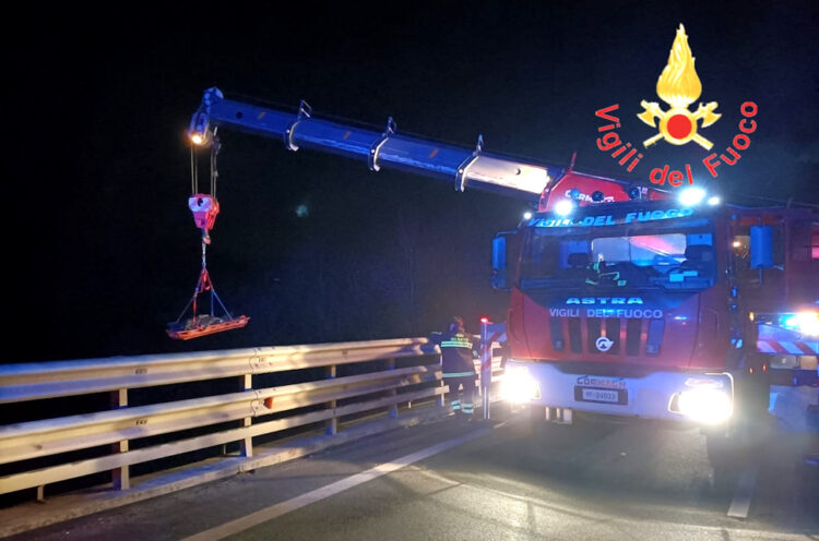 Tragico incidente a Cosenza, muoiono due vittoriesi