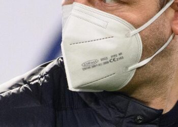 Modica: rifiuta di mettere mascherina e cerca di incendiare bar