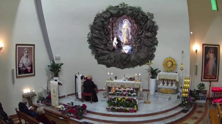 Le 15 visite alla Madonna di Lourdes: ieri sera a Ragusa preghiera a San Michele
