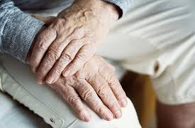 Modica: anziano si sente male in casa. Salvato