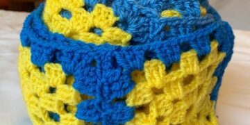 Il filo della cura giallo e blu all’Hospice di Ragusa