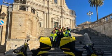 Speciale cartolina postale in occasione della festa della donna