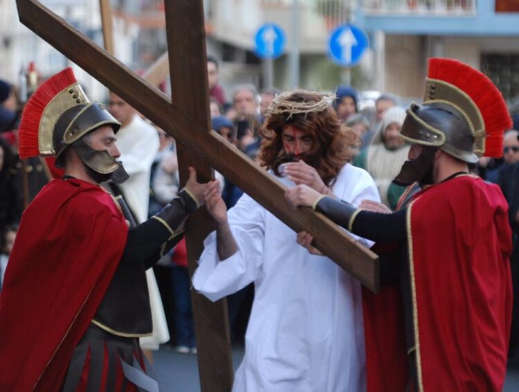 Torna la Via Crucis Vivente al Sacro Cuore di Gesù di Ragusa
