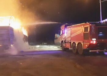 Incendio in una segheria di Vittoria utilizzata per gli imballaggi dei prodotti orticoli