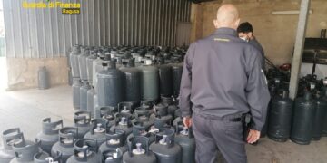 Vittoria: sequestrate oltre mille bombole di GPL