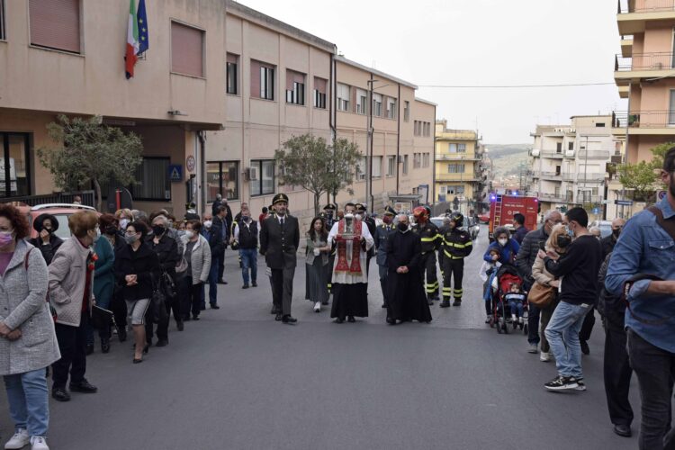 La reliquia del Beato Livatino accolta presso la caserma dei vigili del fuoco di Ragusa