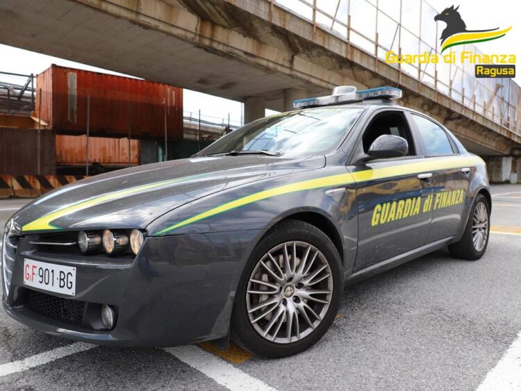 Corriere della droga ragusano arrestato con oltre mezzo chilo di cocaina