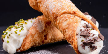 Cannoli con ricotta vaccina, da Bottega 27 il kit con la “variante iblea” che racconta l’essenza di un territorio