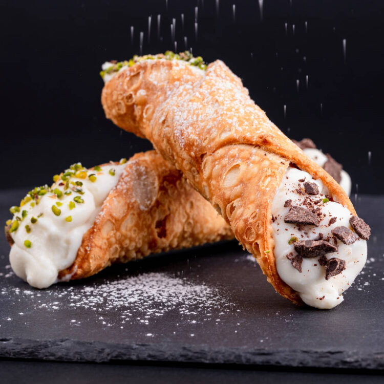 Cannoli con ricotta vaccina, da Bottega 27 il kit con la “variante iblea” che racconta l’essenza di un territorio