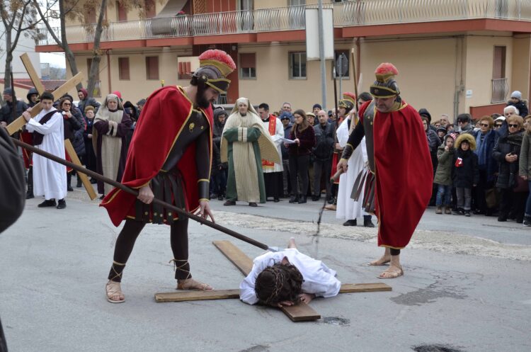 Ragusa: tutto pronto per la Via Crucis vivente del Sacro Cuore di Gesù