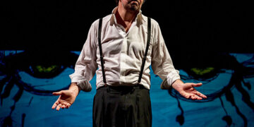 Con “Giusto”, monologo con Rosario Lisma, si chiude la stagione teatrale del Teatro Donnafugata di Ragusa Ibla. Sabato e domenica in scena