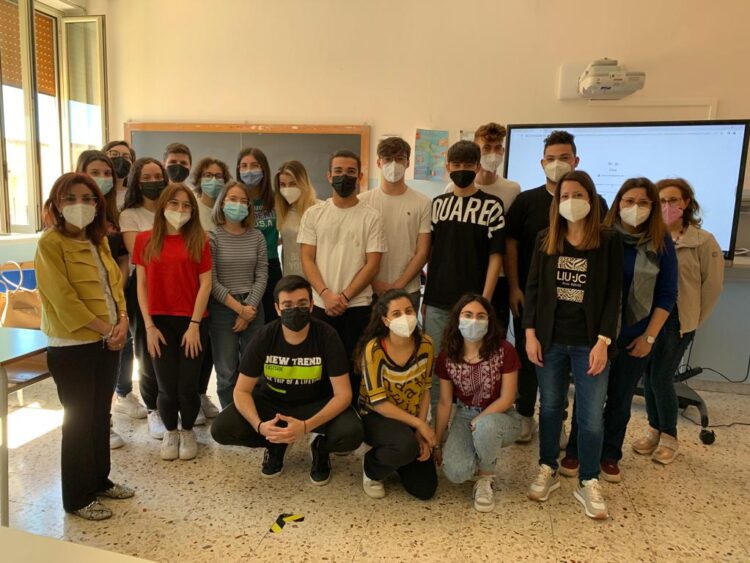 “C’è più vita qui dentro che fuori”: la realtà dell’Hospice Incontro con gli studenti del liceo “E. Fermi” di Ragusa