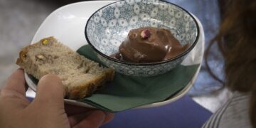 Serena Urzì, Valeria Messina e la colazione catanese: “Grani e granite all’ombra dell’Etna”