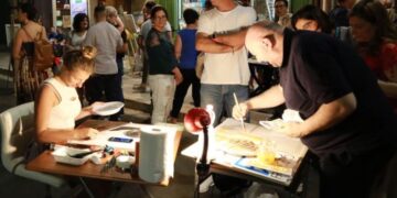 Platani in festa: artisti di strada e dj set
