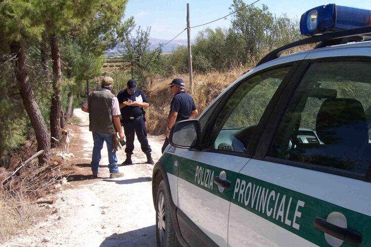 Intervento della Polizia Provinciale: denunciato un bracconiere