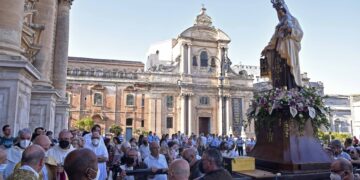 Madonna del Carmine a Ragusa, ieri la processione