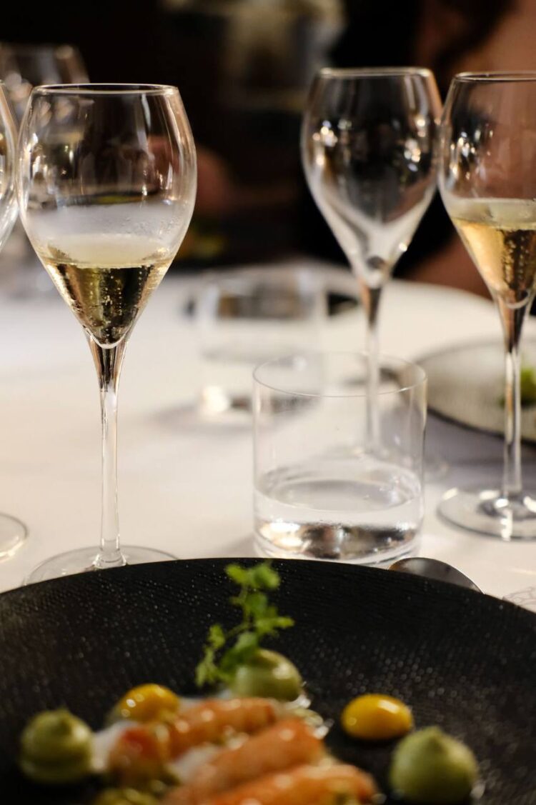 Riposto: in Sicilia la prima cena – evento di Roederer da Zash