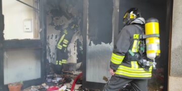 Incendio in un laboratorio artigianale di Modica