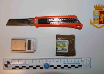 Vittoria. La Polizia di Stato arresta un soggetto sorpreso a spacciare in Piazza Manin