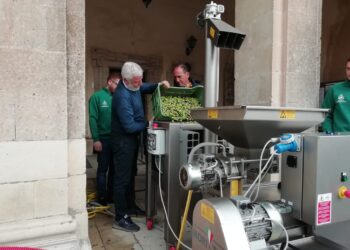 Tutti pazzi per l’olio extravergine d’oliva di Chiaramonte: in archivio la quinta edizione di Olio e  NonS’Olio ma è solo un arrivederci. Ora, si pensa al tartufo
