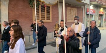 Il reliquiario della Madonna delle Lacrime di Siracusa accolto a Giarratana