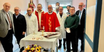 La festa di Santa Lucia celebrata stamani all’ospedale Maria Paternò Arezzo