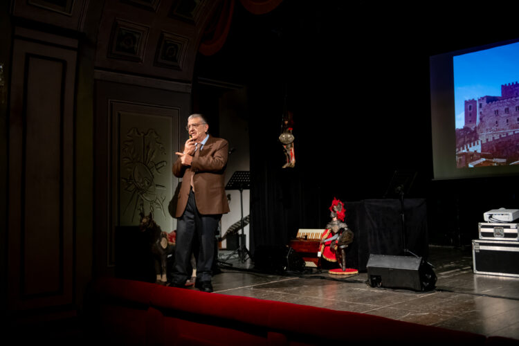 “Il tè nella storia”: domenica 29 gennaio il primo dei tre incontri con il prof. Barone al Teatro Donnafugata di Ragusa Ibla
