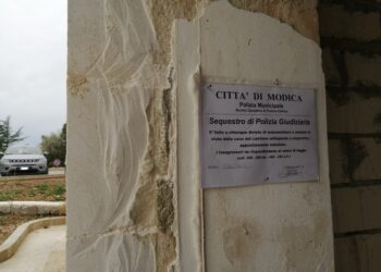 Modica: lavori abusivi in fabbricati rurali. Sequestro e due denunce