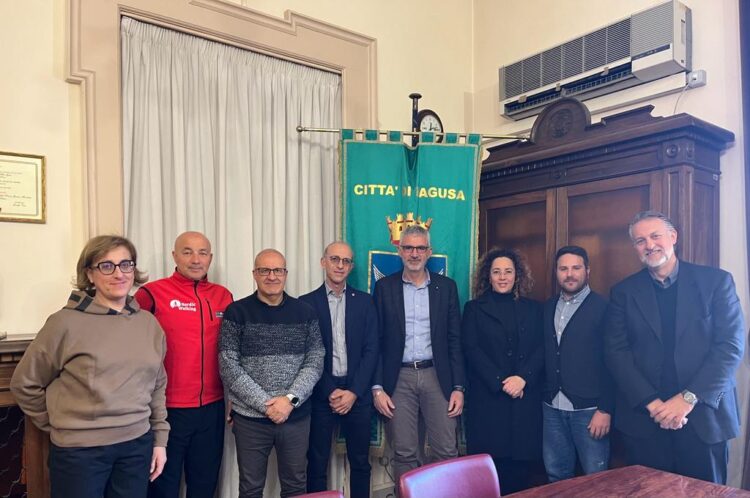 Si parte…Ragusa Cammina! Stamattina saluto in municipio e pomeriggio primo incontro