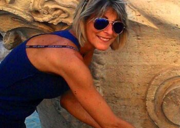 Un 8 marzo di dolore: “Adessobasta” dedica questa giornata a Torpekai Amarkhel morta a Cutro e a Rosalba Dell’Albani, ultima vittima di femminicidio