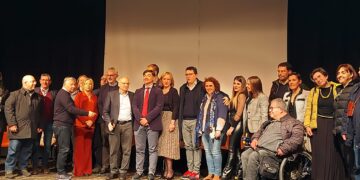 Ragusa prossima presenta la lista dei candidati insieme a Cassì. Il teatro dei Salesiani stracolmo