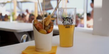 Ritorna Schiuma, il primo Craft Beer Festival in Spiaggia a Sampieri