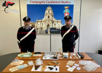 Modica: i Carabinieri arrestano tre persone per spaccio in lavanderia