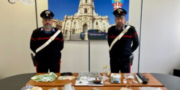 Modica: i Carabinieri arrestano tre persone per spaccio in lavanderia